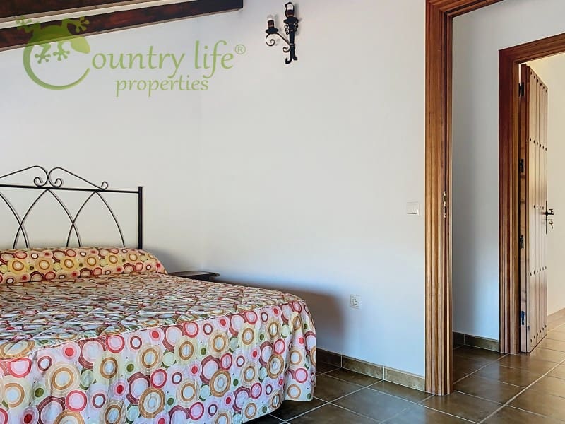 6 chambre Villa/Maison à vendre à Colmenar - 430 000 € (Ref: 9430972)