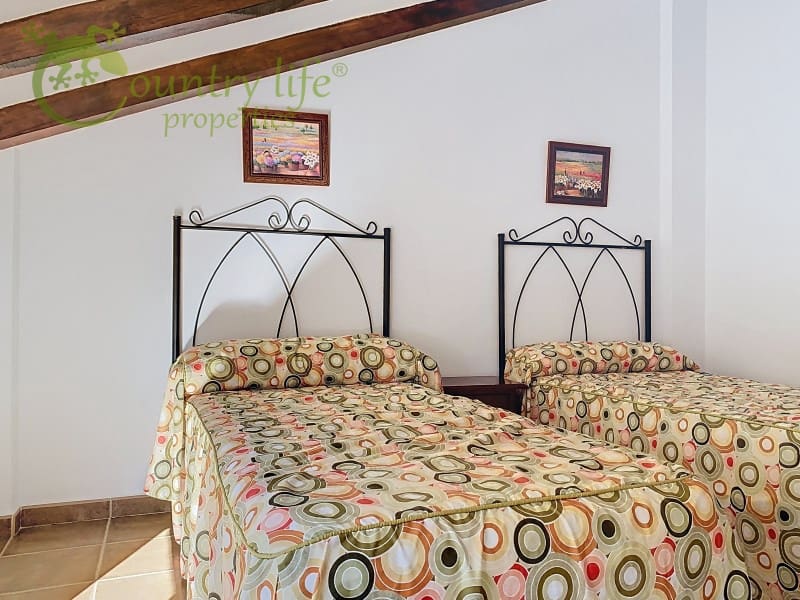 6 chambre Villa/Maison à vendre à Colmenar - 430 000 € (Ref: 9430972)