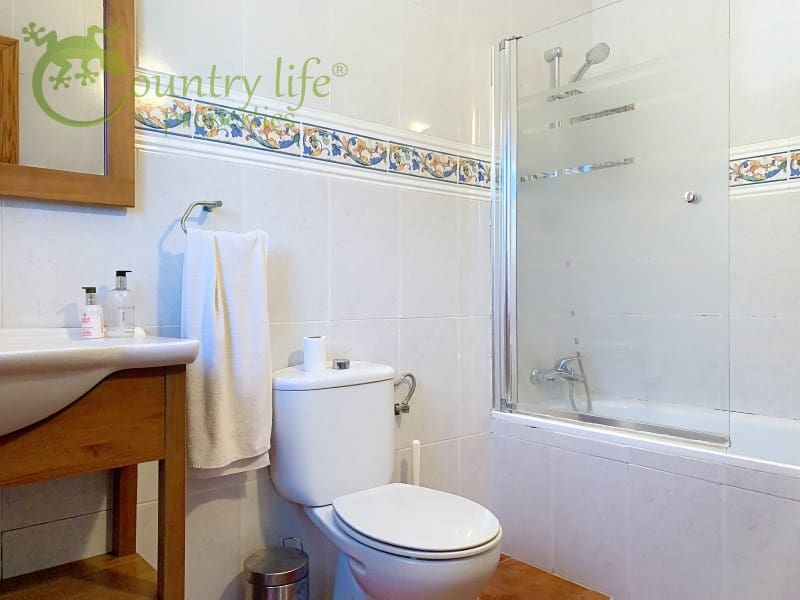 Chalet de 3 habitaciones en Cómpeta en venta - 362.000 € (Ref: 9437122)