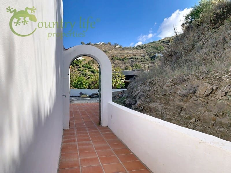 Chalet de 3 habitaciones en Cómpeta en venta - 362.000 € (Ref: 9437122)