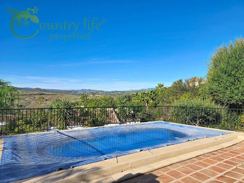 Villa te koop in Vinuela - € 339.000 (Ref: 9446671)