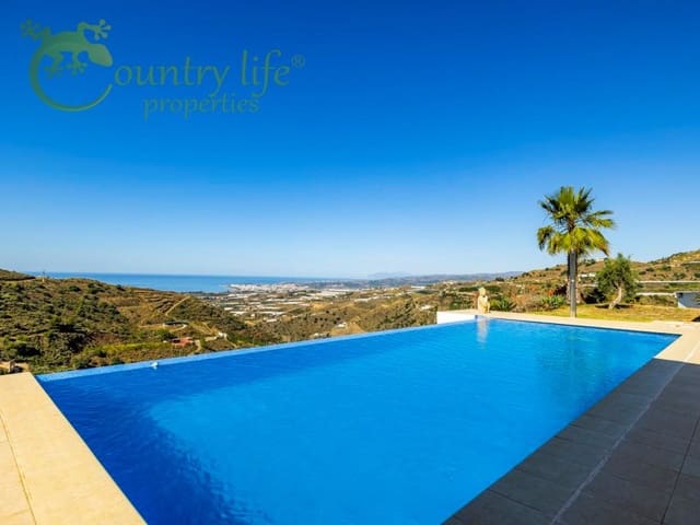 4 slaapkamer Villa te koop in Sayalonga - € 1.350.000 (Ref: 9504675)