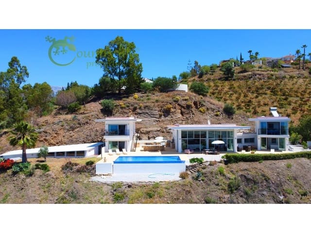 4 slaapkamer Villa te koop in Sayalonga - € 1.350.000 (Ref: 9504675)