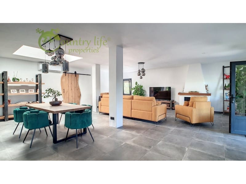 3 sovrum Finca/Hus på landet till salu i Velez-Malaga - 1 150 000 € (Ref: 9582962)