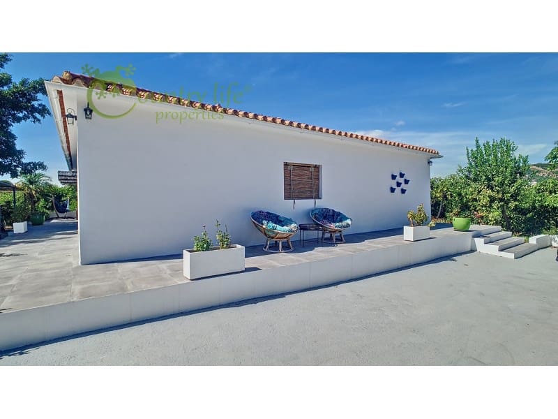 3 sovrum Finca/Hus på landet till salu i Velez-Malaga - 1 150 000 € (Ref: 9582962)