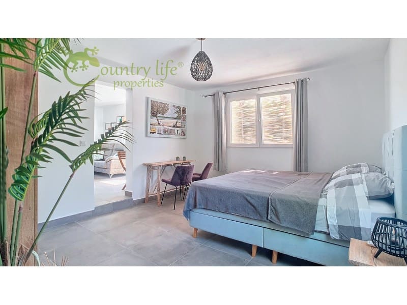 3 sovrum Finca/Hus på landet till salu i Velez-Malaga - 1 150 000 € (Ref: 9582962)