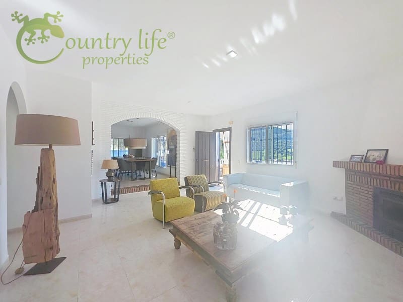 3 makuuhuone Huvila myytävänä paikassa Alcaucin - 279 000 € (Ref: 9608093)