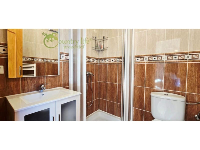 3 bedroom Villa for sale in Vinuela - € 470,000 (Ref: 9655874)