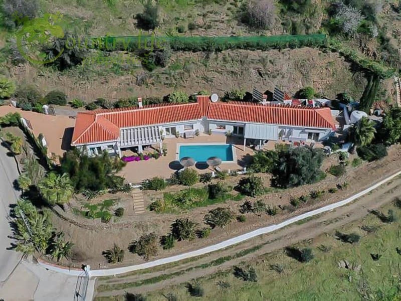 5 slaapkamer Villa te koop in Arenas - € 730.000 (Ref: 9833675)