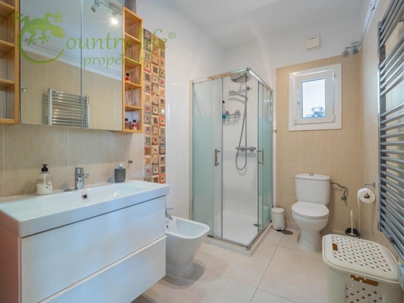 5 slaapkamer Villa te koop in Arenas - € 730.000 (Ref: 9833675)