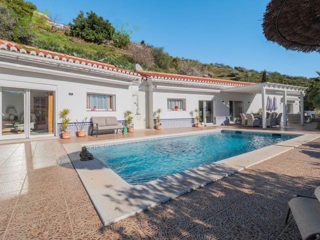 5 soverom Villa til salgs i Arenas - € 730 000 (Ref: 9833675)