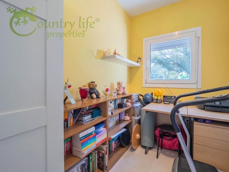 5 slaapkamer Villa te koop in Arenas - € 730.000 (Ref: 9833675)