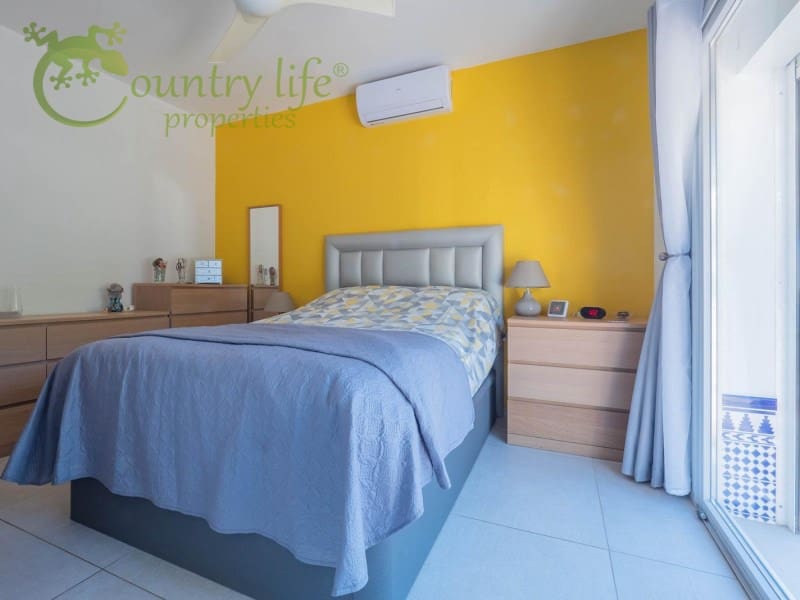 5 slaapkamer Villa te koop in Arenas - € 730.000 (Ref: 9833675)