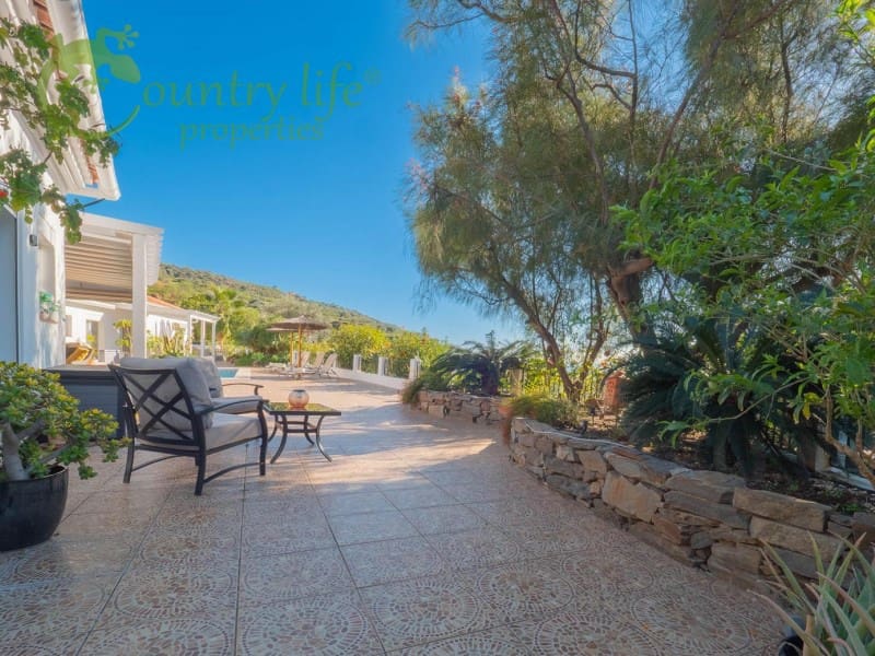 5 slaapkamer Villa te koop in Arenas - € 730.000 (Ref: 9833675)