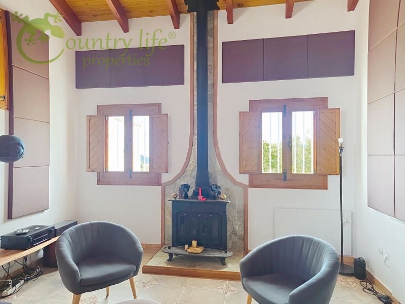 4 bedroom Villa for sale in Sedella - € 499,000 (Ref: 9836246)