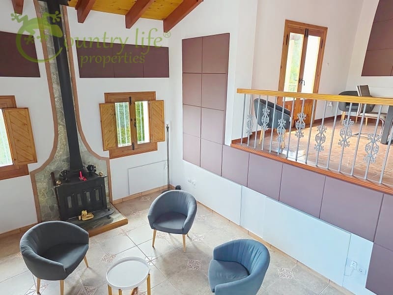4 bedroom Villa for sale in Sedella - € 499,000 (Ref: 9836246)