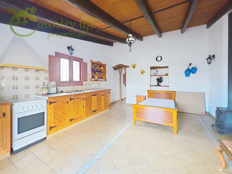 4 bedroom Villa for sale in Sedella - € 499,000 (Ref: 9836246)