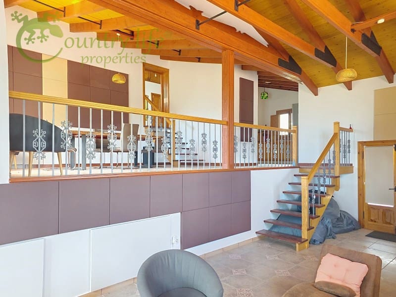 4 bedroom Villa for sale in Sedella - € 499,000 (Ref: 9836246)