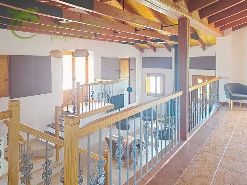 4 bedroom Villa for sale in Sedella - € 499,000 (Ref: 9836246)