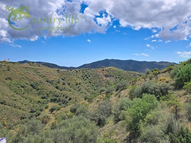 4 bedroom Villa for sale in Sedella - € 499,000 (Ref: 9836246)
