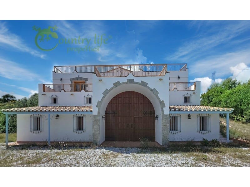 4 bedroom Villa for sale in Sedella - € 499,000 (Ref: 9836246)