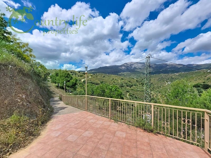 4 bedroom Villa for sale in Sedella - € 499,000 (Ref: 9836246)