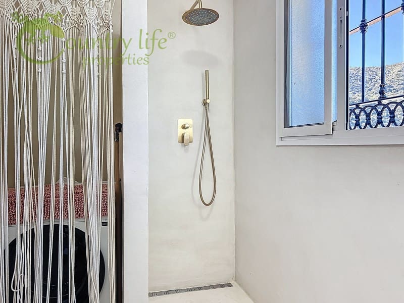 3 Zimmer Villa zu verkaufen in Arenas mit Pool - 420.000 € (Ref: 9851062)