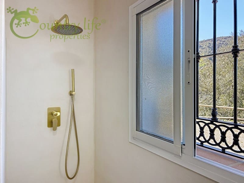 3 Zimmer Villa zu verkaufen in Arenas mit Pool - 420.000 € (Ref: 9851062)