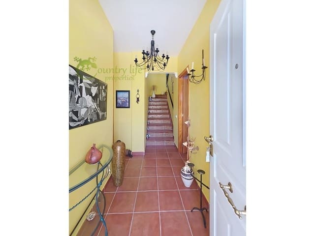 3 sypialnia Willa na sprzedaż w Alcaucín - 339 000 € (Ref: 9855479)