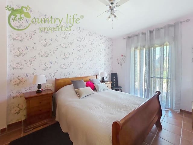 3 sypialnia Willa na sprzedaż w Alcaucín - 339 000 € (Ref: 9855479)