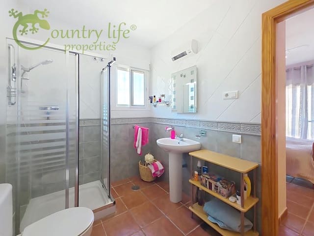 3 sypialnia Willa na sprzedaż w Alcaucín - 339 000 € (Ref: 9855479)