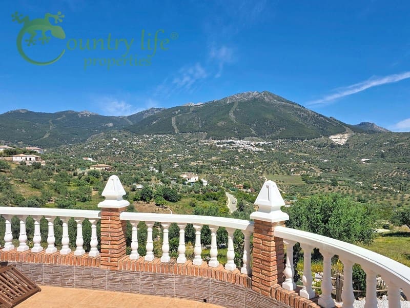 3 bedroom Villa for sale in Alcaucin - € 339,000 (Ref: 9855479)