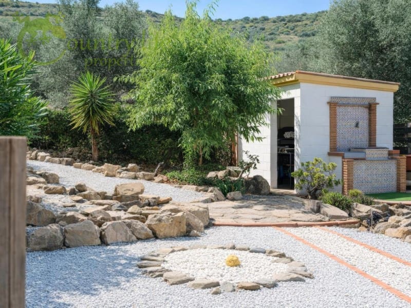 3 bedroom Villa for sale in Alcaucin - € 339,000 (Ref: 9855479)