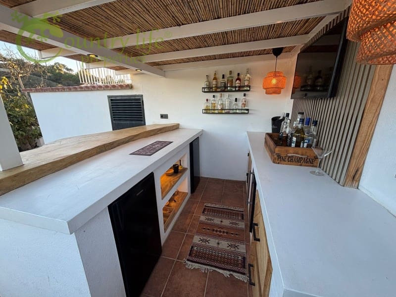 3 soverom Villa til salgs i Competa - € 485 000 (Ref: 9875936)