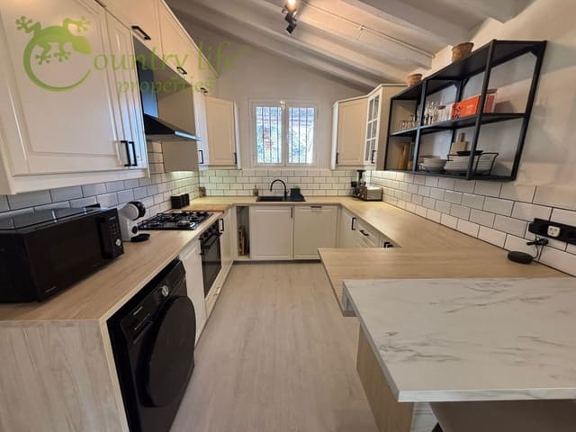 3 soverom Villa til salgs i Cómpeta - € 485 000 (Ref: 9875936)