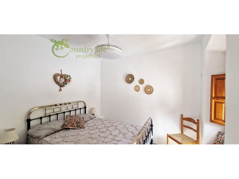 3 bedroom Townhouse for sale in Canillas de Albaida - € 249,500 (Ref: 9880759)