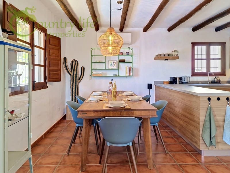 3 soveværelse Finca/Landehus til salg i Canillas de Aceituno - € 499.000 (Ref: 9973000)