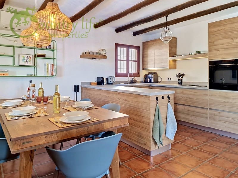 3 soveværelse Finca/Landehus til salg i Canillas de Aceituno - € 499.000 (Ref: 9973000)
