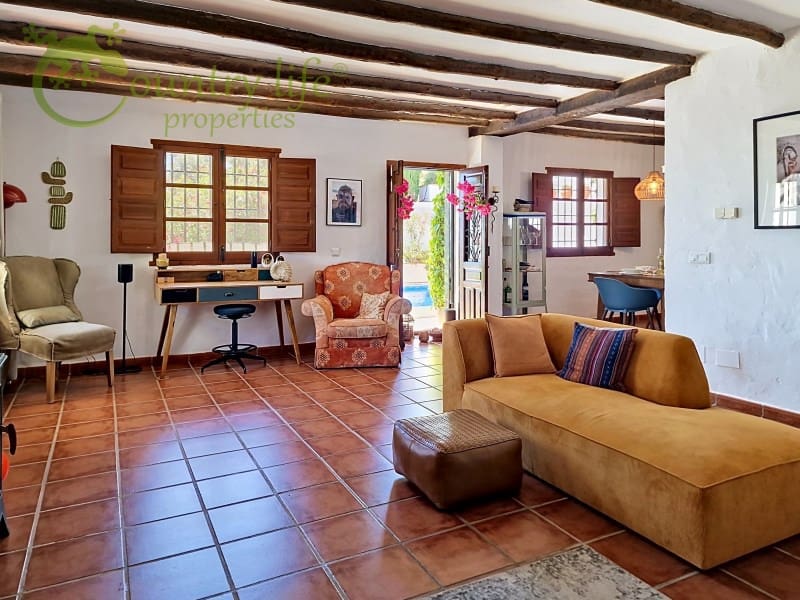3 soveværelse Finca/Landehus til salg i Canillas de Aceituno - € 499.000 (Ref: 9973000)