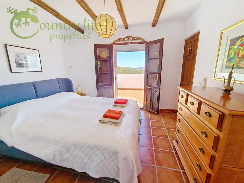 3 soveværelse Finca/Landehus til salg i Canillas de Aceituno - € 499.000 (Ref: 9973000)