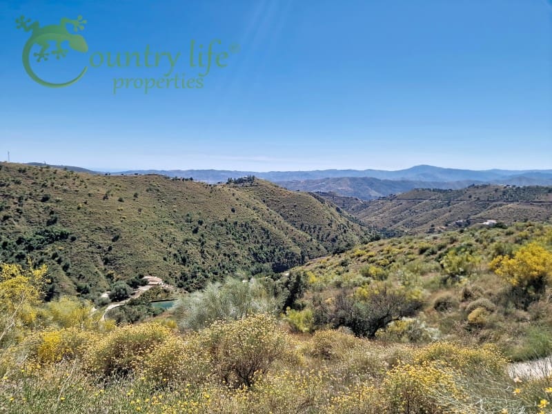 3 soveværelse Finca/Landehus til salg i Canillas de Aceituno - € 499.000 (Ref: 9973000)