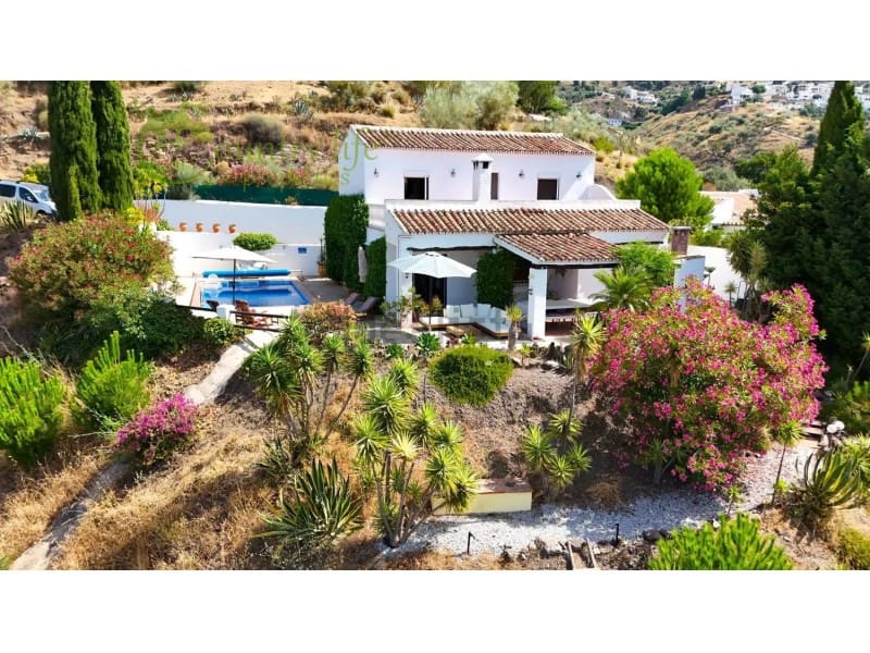 3 soveværelse Finca/Landehus til salg i Canillas de Aceituno - € 499.000 (Ref: 9973000)