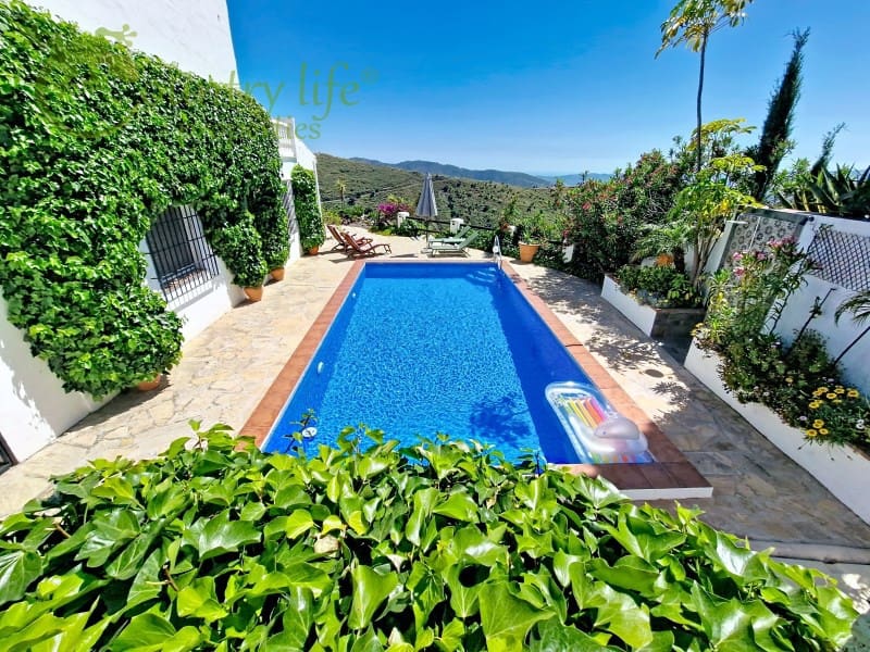 3 soveværelse Finca/Landehus til salg i Canillas de Aceituno - € 499.000 (Ref: 9973000)