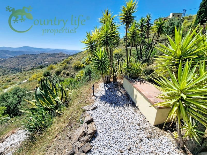 3 soveværelse Finca/Landehus til salg i Canillas de Aceituno - € 499.000 (Ref: 9973000)