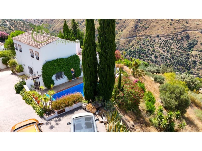 3 Zimmer Finca/Landgut zu verkaufen in Canillas de Aceituno - 499.000 € (Ref: 9973000)