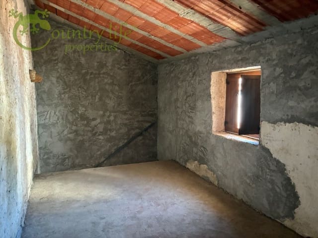 3 sovrum Hus till salu i Canillas de Aceituno - 175 000 € (Ref: 9995803)