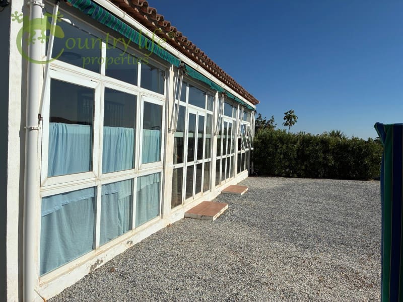 4 sovrum Finca/Hus på landet till salu i Canillas de Aceituno med garage - 345 000 € (Ref: 9999568)