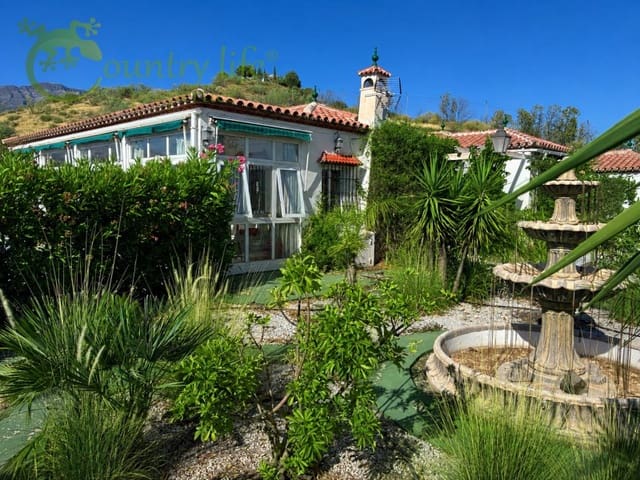 4 slaapkamer Finca/Landhuis te koop in Canillas de Aceituno met garage - € 345.000 (Ref: 9999568)