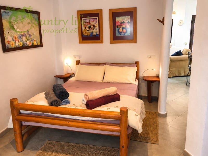 3 makuuhuone Omakotitalo myytävänä paikassa Canillas de Aceituno - 295 000 € (Ref: 9999569)