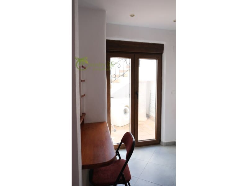Casa de 3 habitaciones en Canillas de Aceituno en venta - 295.000 € (Ref: 9999569)